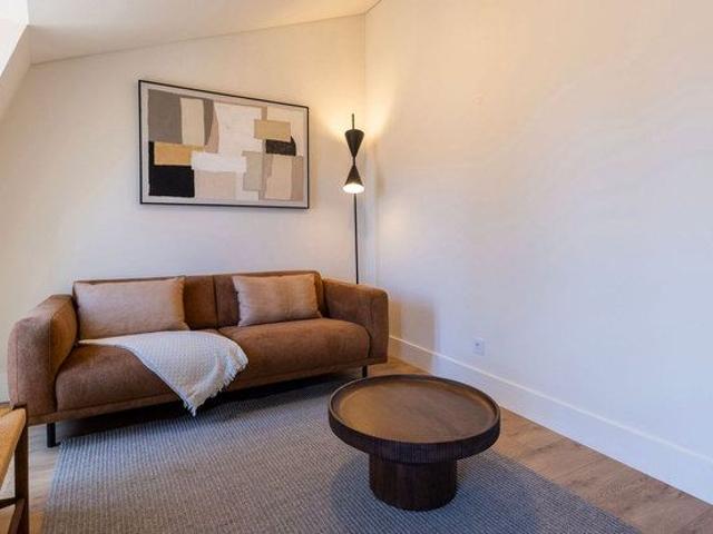 Apartamento alugar em Misericórdia, Lisboa