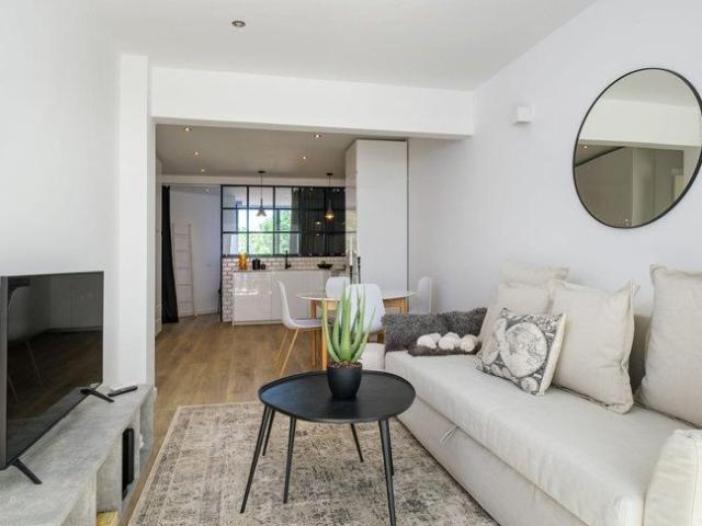 Apartamento alugar em Alto da Bela Vista, Cascais