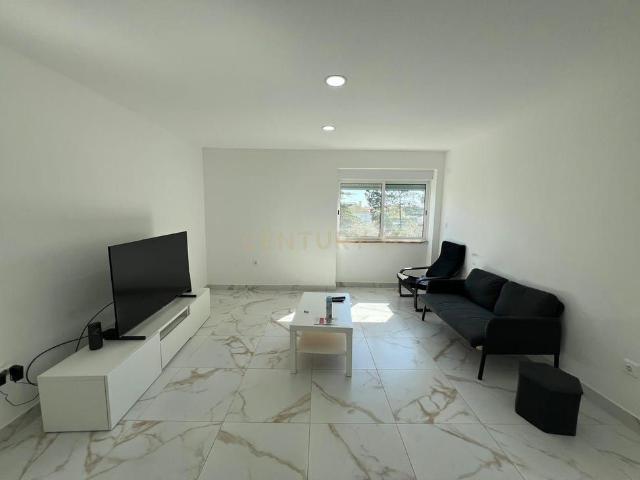 Apartamento alugar em Almada, Setúbal