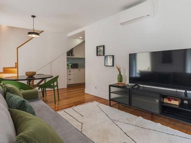 Apartamento alugar em Misericórdia, Lisboa