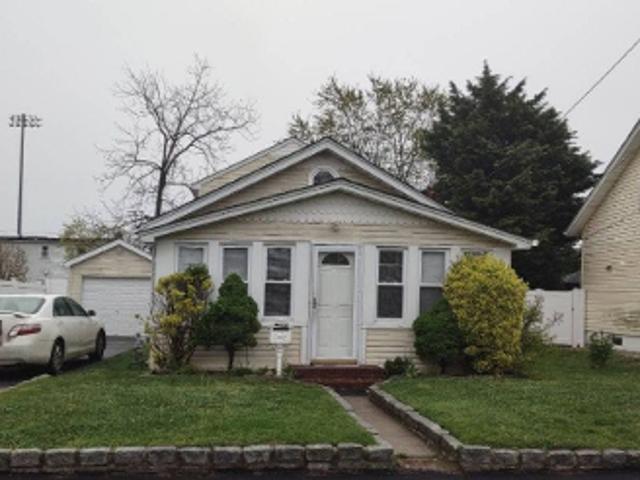 House for sale in Babylon, New York