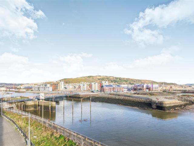 Apartment for rent in SA1 Swansea Waterfront, Nangreaves