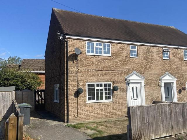 House for rent in Beaconsfield and Chepping Wye Community Board, Loudwater