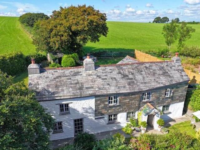 House for sale in Launceston, Cornwall