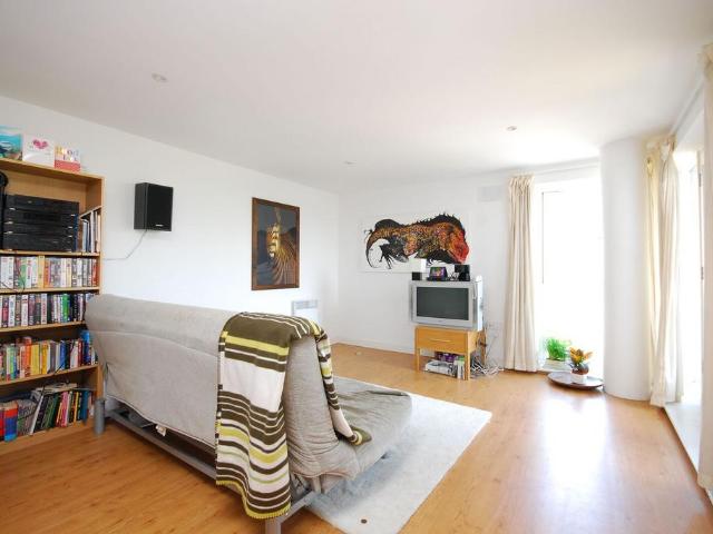 Apartment for rent in Old Ford, Bow