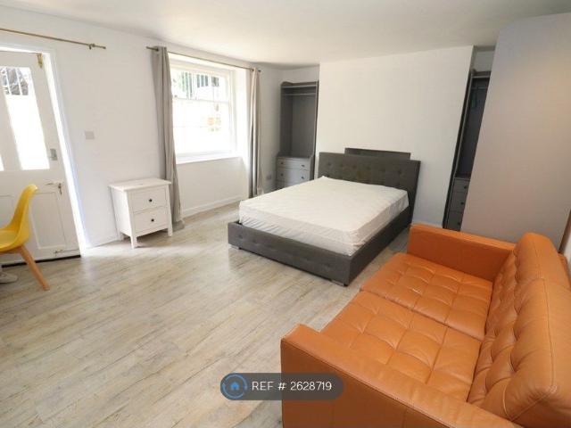 Apartment for rent in Mile End, Greater London