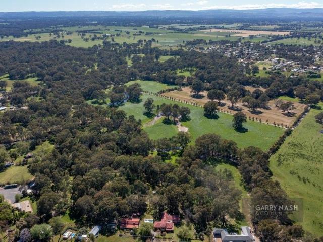 Cottage for sale in Victoria