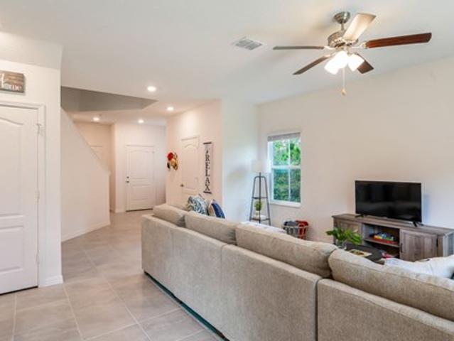 Townhouse for rent in Jacksonville