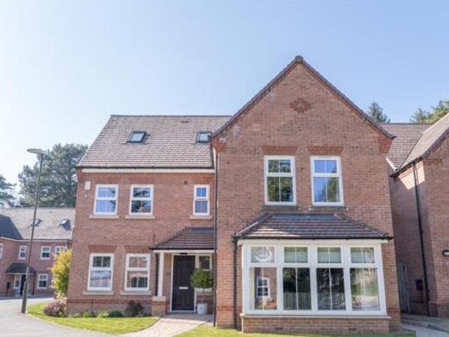House for sale in Loundsley Green, East Midlands