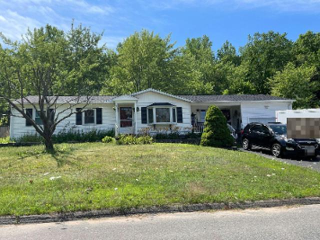 House for sale in Hampden, Massachusetts