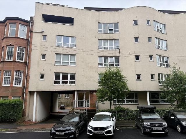 Apartment for rent in Shawmoss, Shawlands