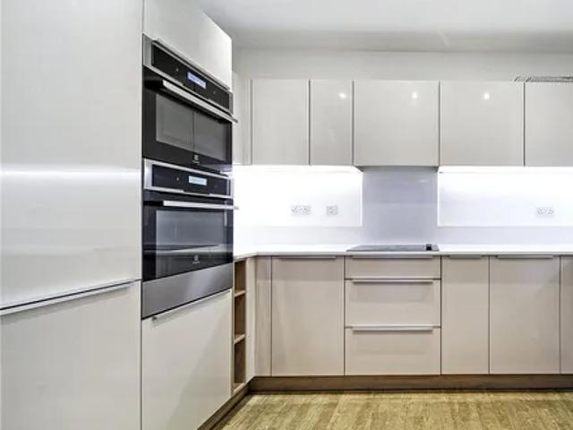 Apartment for rent in East Greenwich, Greater London