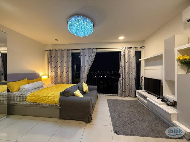 Room for rent in Petaling, Alam Impian