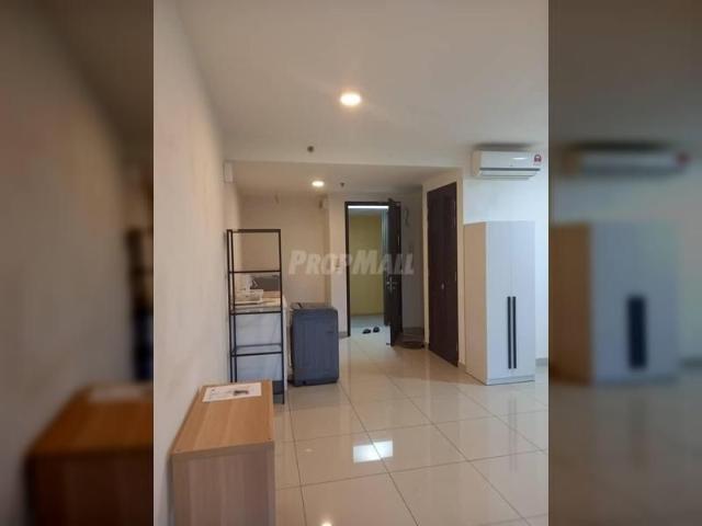 Room for rent in Petaling, Alam Impian