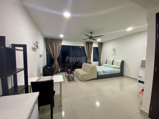 Room for rent in Petaling, Alam Impian