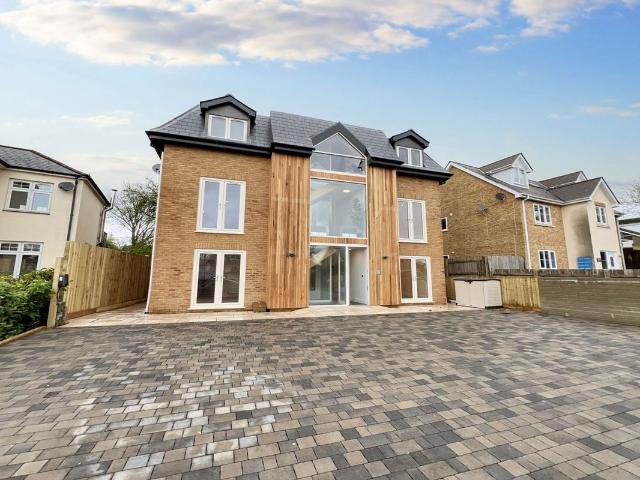 Apartment for rent in Wales