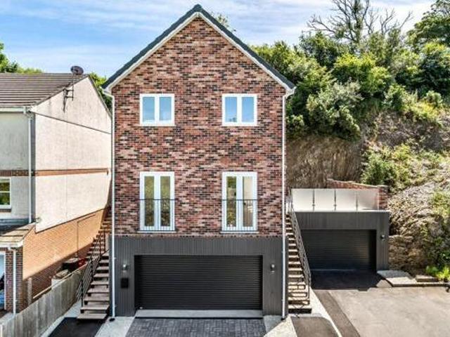 House for sale in Looe, Cornwall