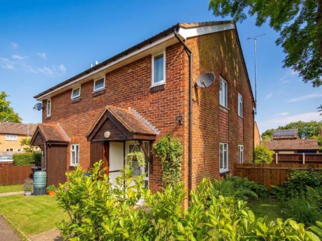 House for rent in Goldsworth Park, Woking