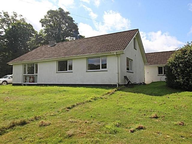 House for rent in Penweathers, Cornwall