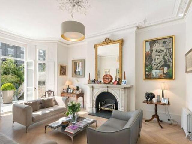 House for sale in London, Greater London