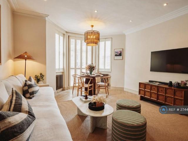 House for rent in Brompton, Greater London