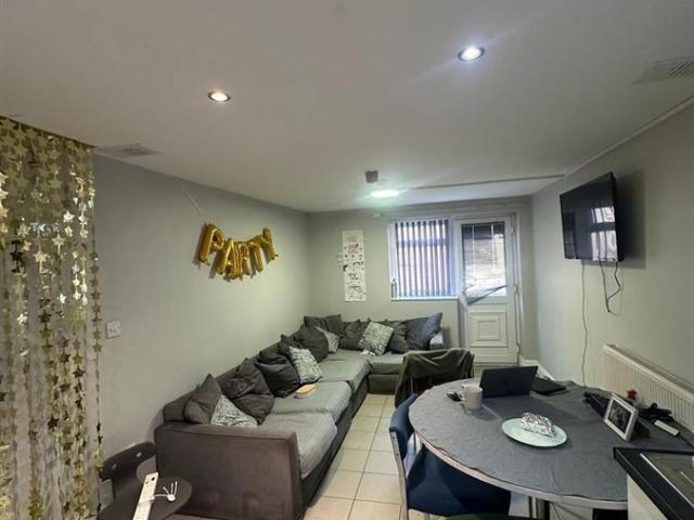 Apartment for rent in Falcon Lodge, Wales
