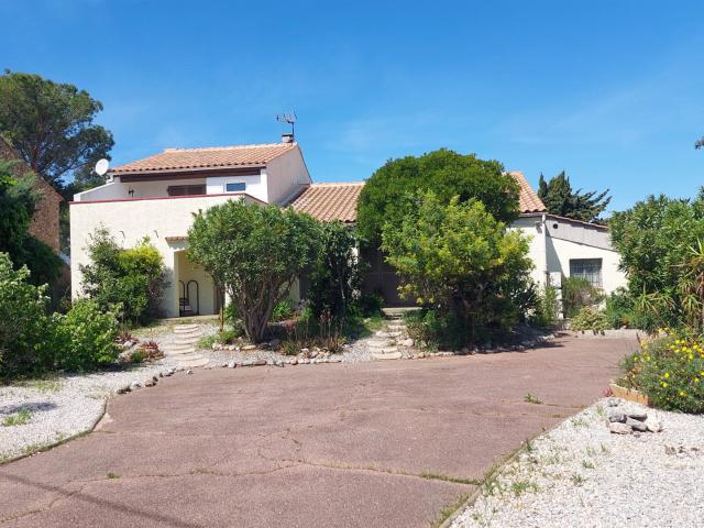 Maison vente à Narbonne, Treilles