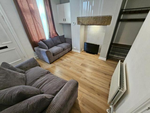 House for rent in Beckett Park, Headingley