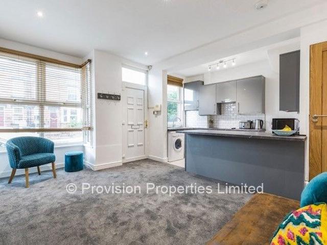 House for rent in Beckett Park, Headingley