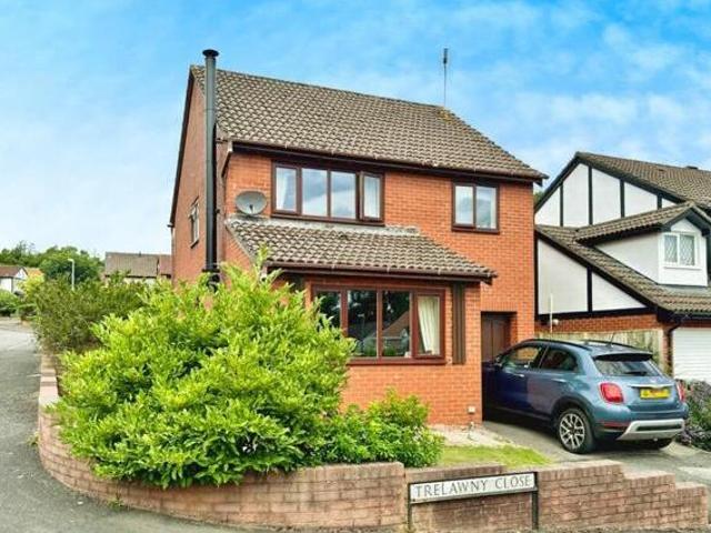 House for sale in Llanbadoc, Wales