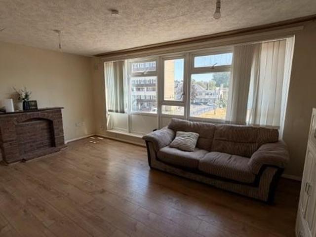 Apartment for rent in Old Ford, Bow