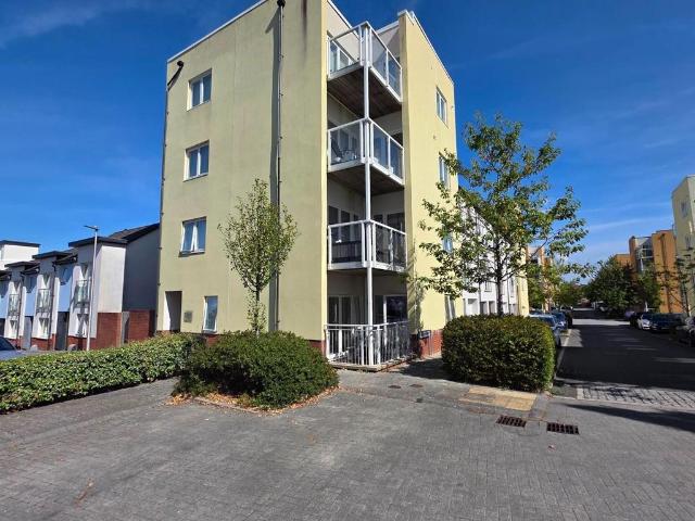 Apartment for rent in Penarth Marina, Penarth