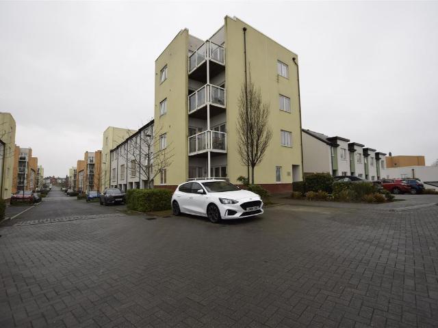 Apartment for rent in Penarth Marina, Penarth