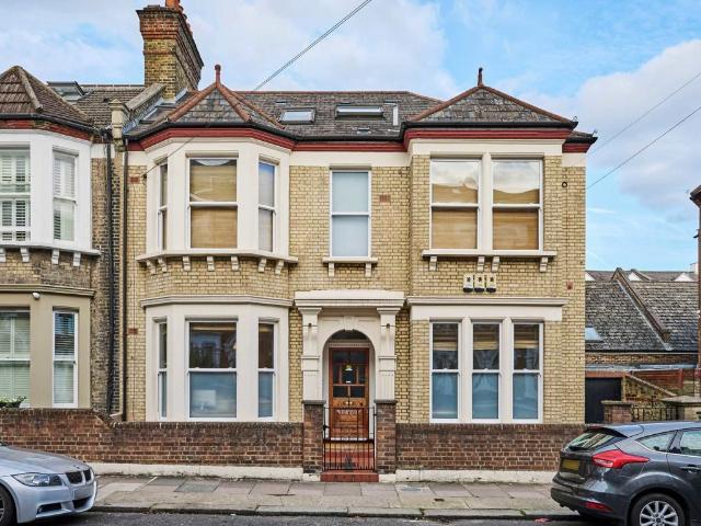 Apartment for rent in Clapham, Greater London