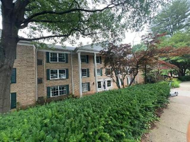 Condo for sale in Mc Lean