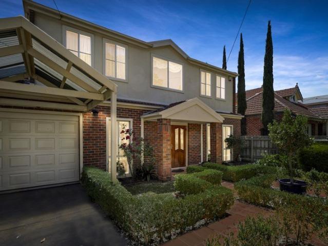 Townhouse for rent in Bentleigh East, Melbourne
