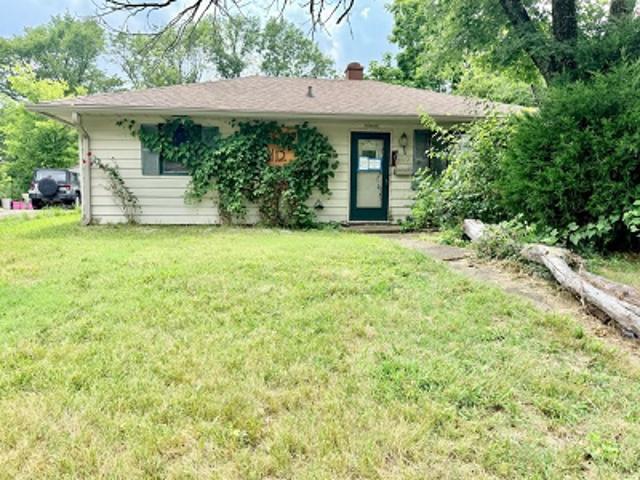 House for sale in Evansville, Indiana
