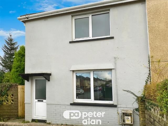 Apartment for rent in Pen-y-Waun, Penywaun