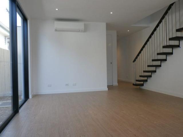 Townhouse for rent in Camerons Creek, Victoria