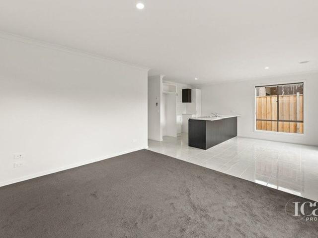 House for rent in Lakeland Estate, Melbourne