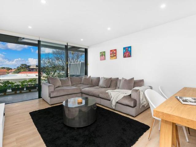 Apartment for rent in Crows Nest Junction, Sydney