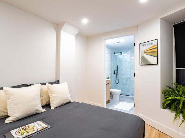 Room for rent in Arverne, New York
