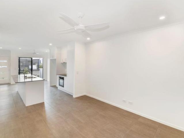Townhouse for rent in Kings Creek, Queensland