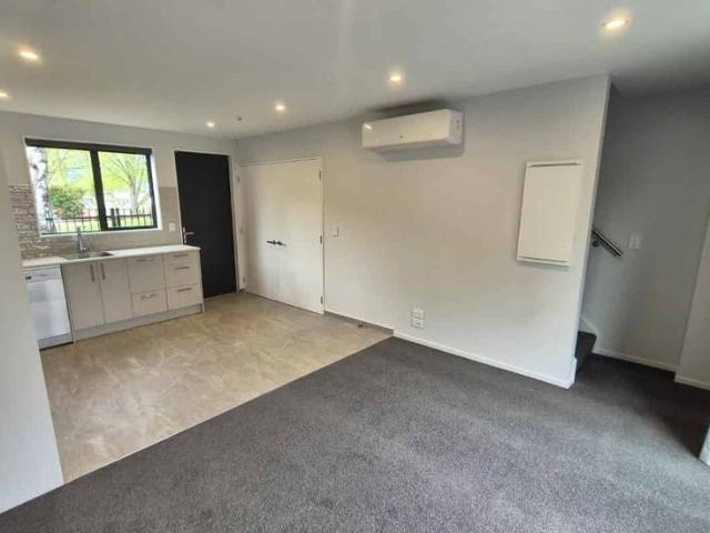 Townhouse for rent in Papanui, Canterbury