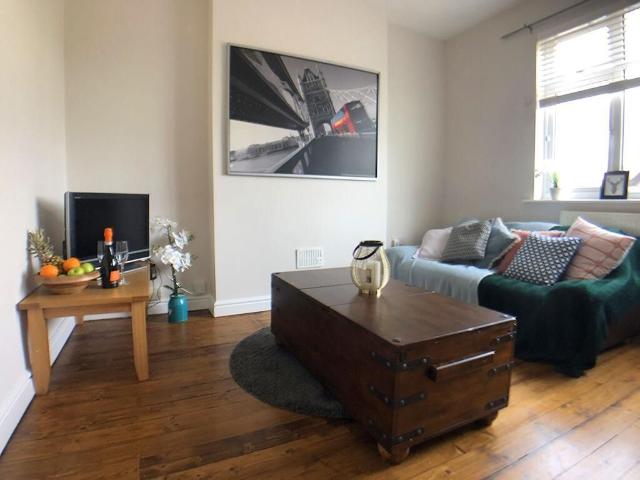 House for rent in Lady Bay, Barton In Fabis