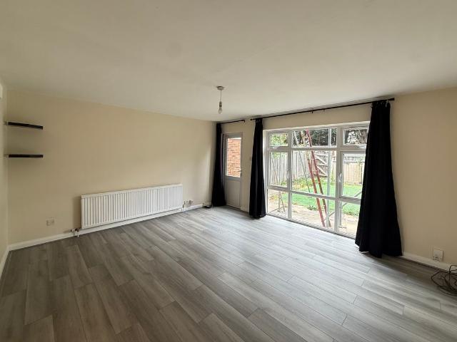 House for rent in Cockfosters, Greater London