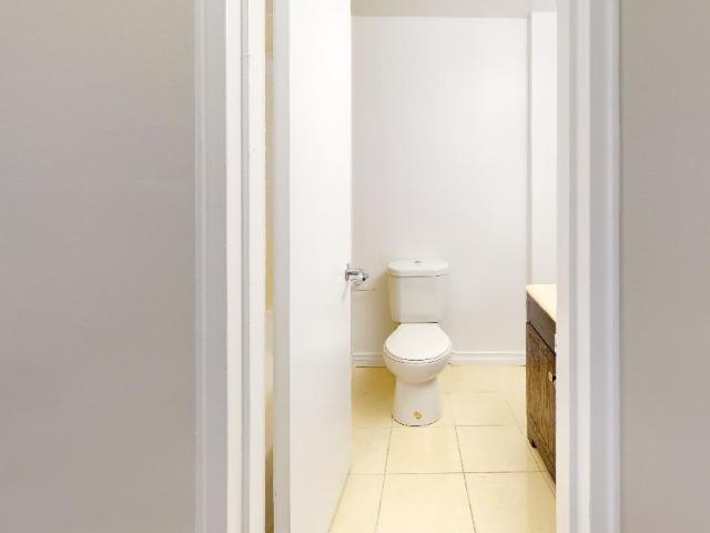 Apartment for rent in Cote-saint-luc, Quebec