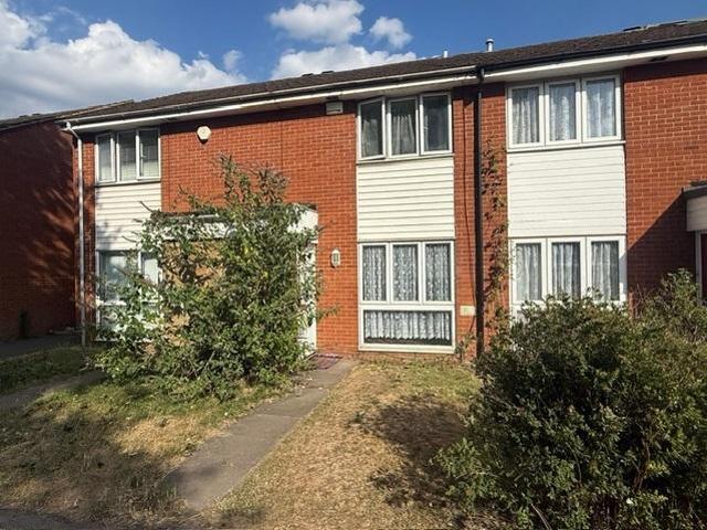 House for rent in Colnbrook with Poyle, Slough
