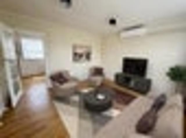Townhouse for rent in Pauatahanui, Wellington
