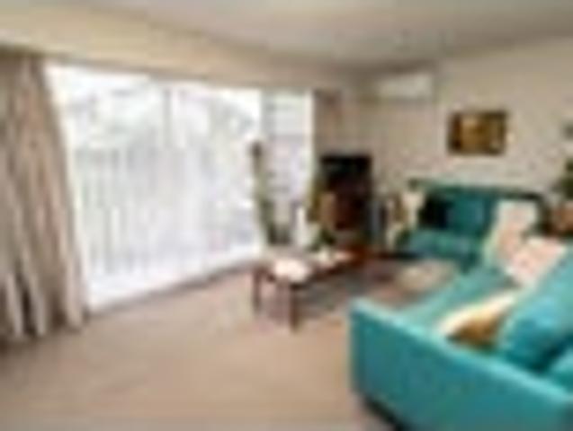 Townhouse for rent in Pauatahanui, Wellington